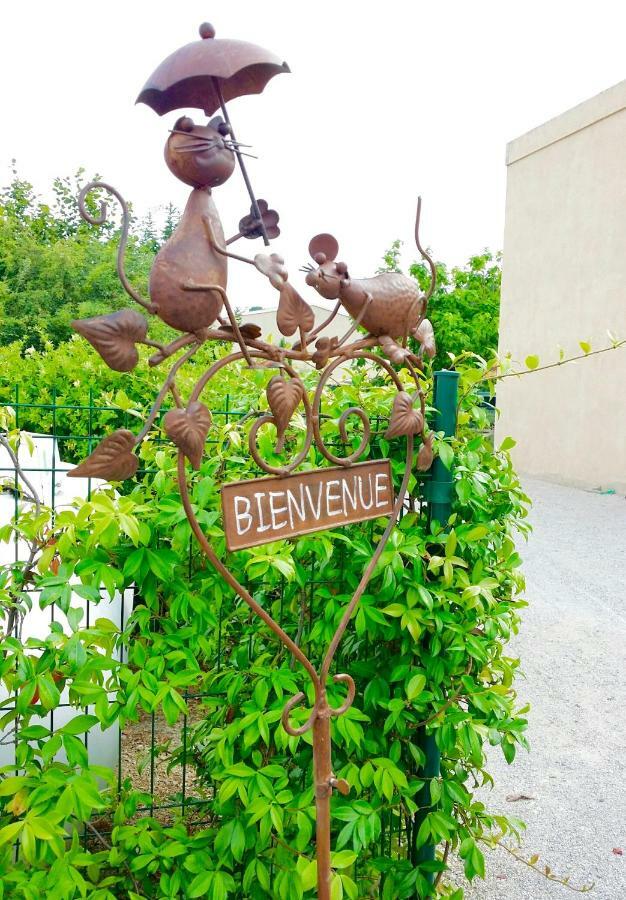 villa Les Cactees Petite résidence de tourisme classée 3 étoiles Antibes Exterior foto
